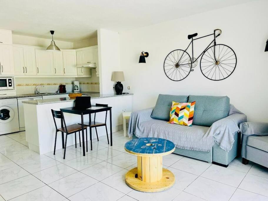 Comfy Home With Large Terrace Five Minutes From Ocean Los Cristianos  Kültér fotó